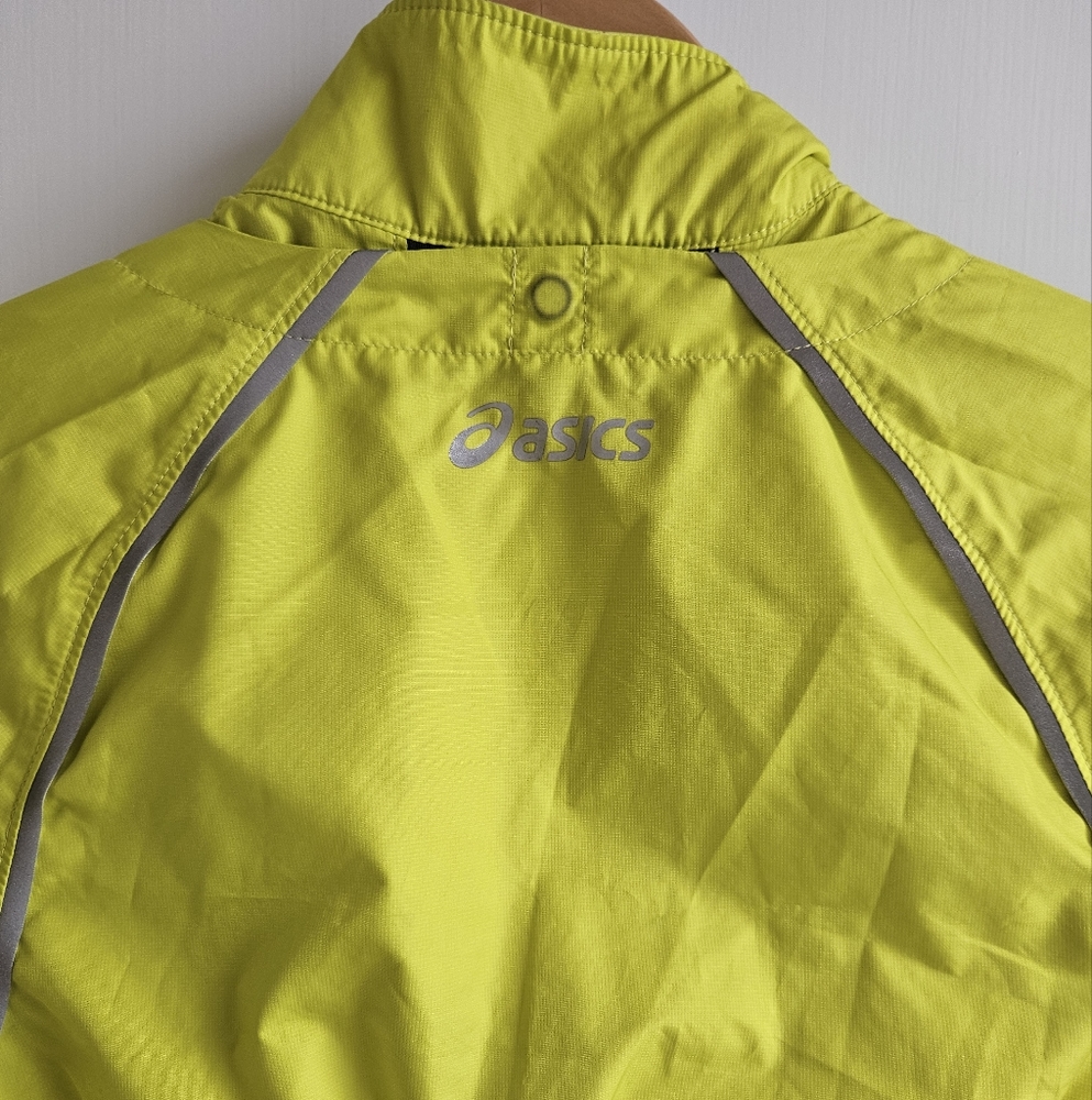 ASICS Women's 2-n-1 Jacket - Picture 11 of 16